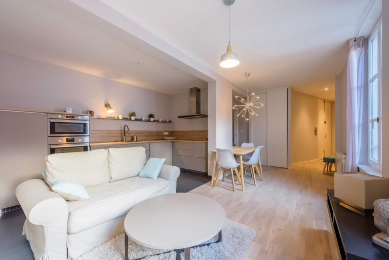 Comment bien meubler un appartement Airbnb sans se ruiner ?